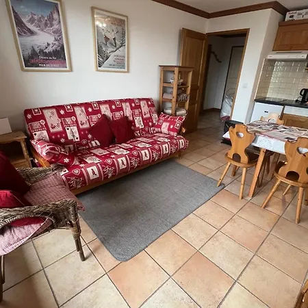 Apartment De Montalbert 22b *